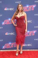Sofia Vergara Celebrates 50Th Birthday in Strapless Red Bustier – Hollywood Life