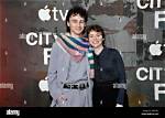 Sophia Lillis & Wyatt Oleff Talk New Show – Hollywood Life