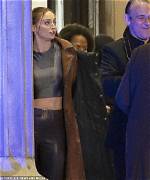 Sophie Turner Bares Her Stomach in Crop Top While out with Joe Jonas & Daughter Willa, 1 — Photos