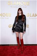 Sophie Turner Rocks Little Black Dress at ‘Glamour’s Women of the Year 4 Months After Giving Birth: Photos