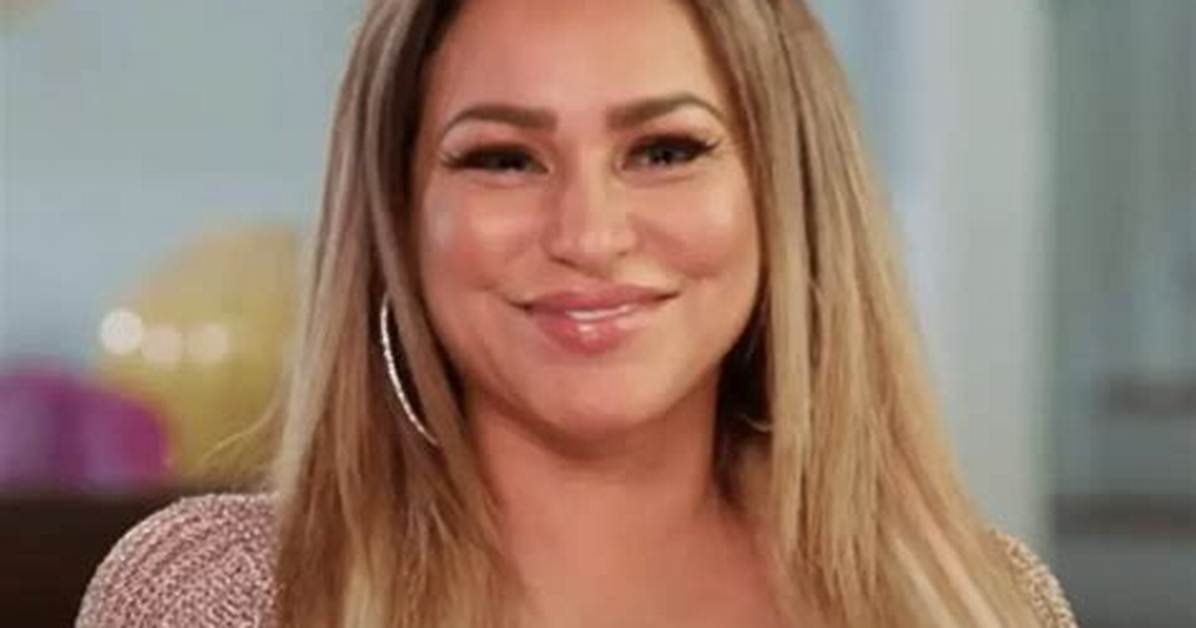 Stacey Silva | Bio, Age, Net Worth, Relationship, Career