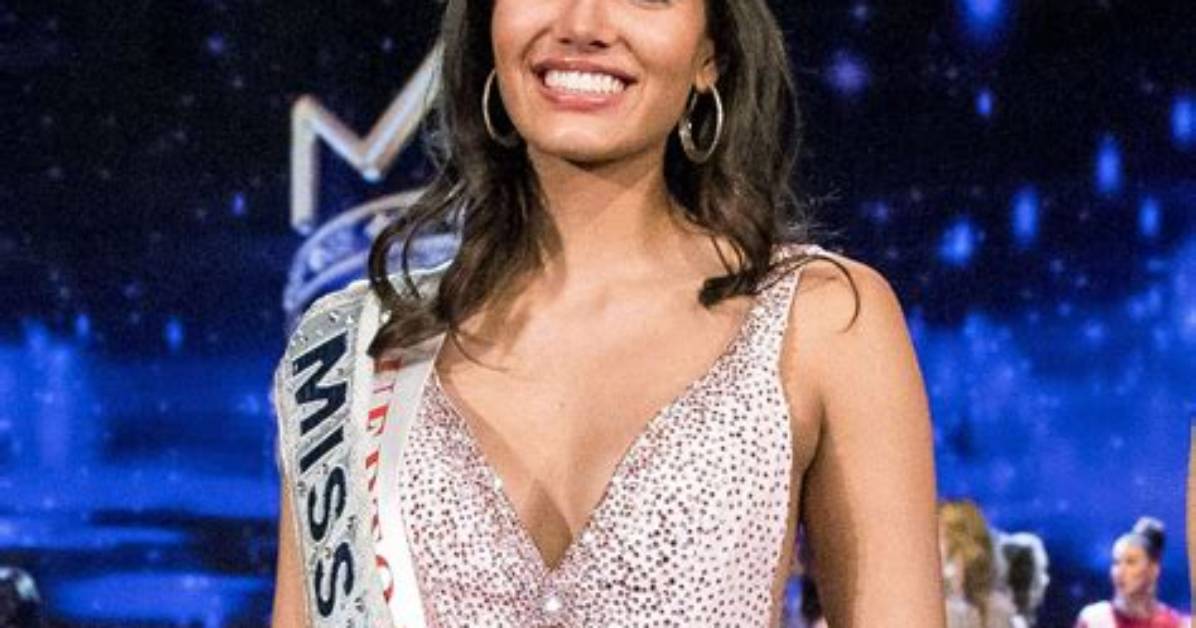 Stephanie Del Valle — Pics of Miss World 2016