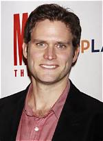 Steven Pasquale Bio, Age, Height, Parents, Siblings, Wife, Tv Shows, Films and Net Worth