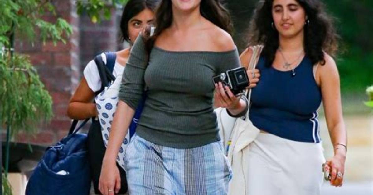 Suri Cruise,13, Strolls with Look-a-Like Mom Katie Holmes After Dad Tom Is ‘Challenged’ by Justin Bieber