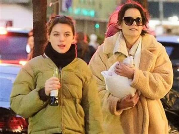 Suri Cruise,14, Looks Identical to Mom Katie Holmes as She Enjoys Lunch with Pals in Rare Spotting