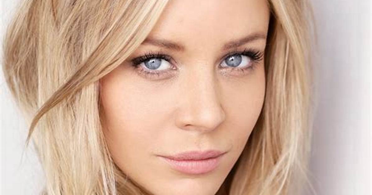 Tara Holt
