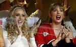 Taylor Swift, Brittany Mahomes, and Chiefs Wags Enjoy Girls Night out – Hollywood Life