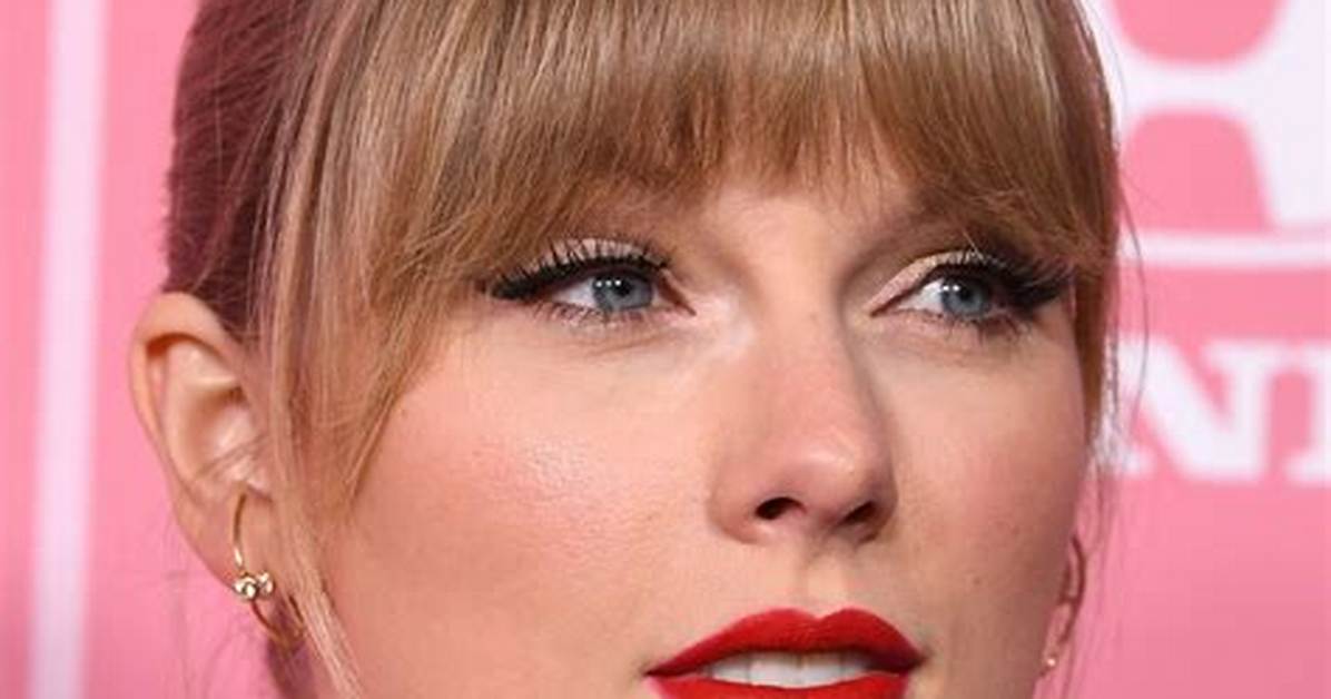 Taylor Swift Rocks Short Bangs in Rare Photo with Jack Antonoff – Hollywood Life