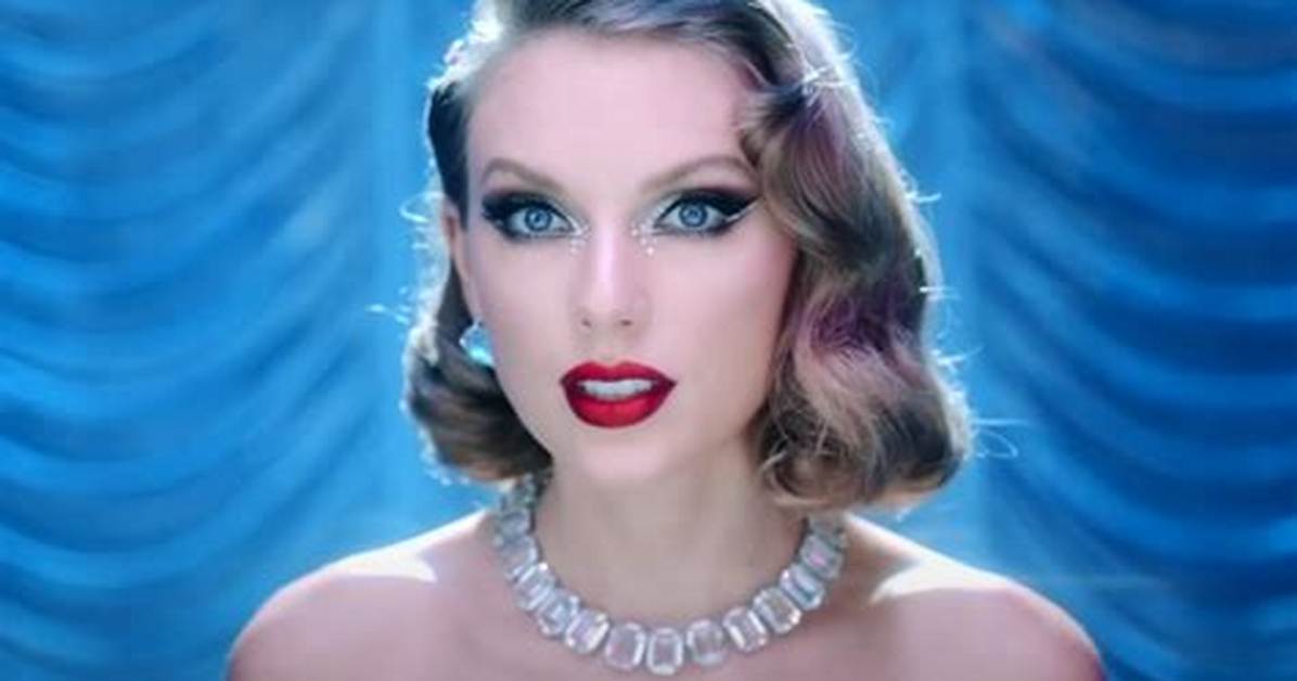 Taylor Swift’s Most Gorgeous Music Video Looks of All-Time — Pics