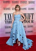 Taylor Swift Stuns in Blue Gown at ‘The Eras Tour’ Movie Premiere – Hollywood Life