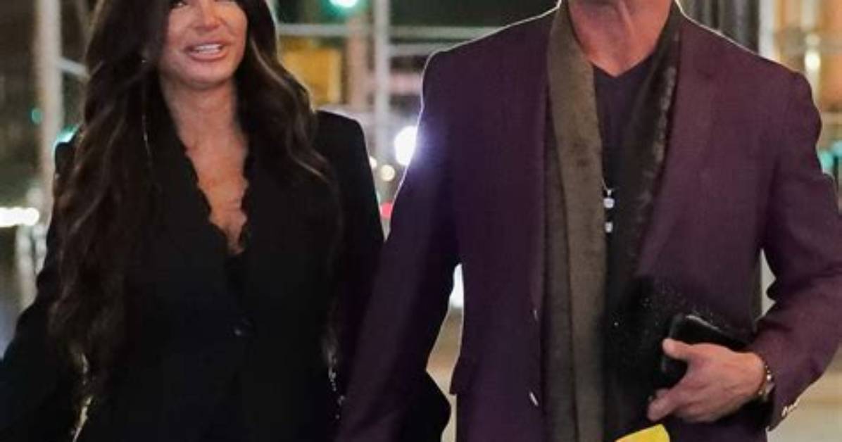 Teresa Giudice Kisses & Holds Hands with Bf Luis as They Travel Home with Daughter Gia & Her Bf