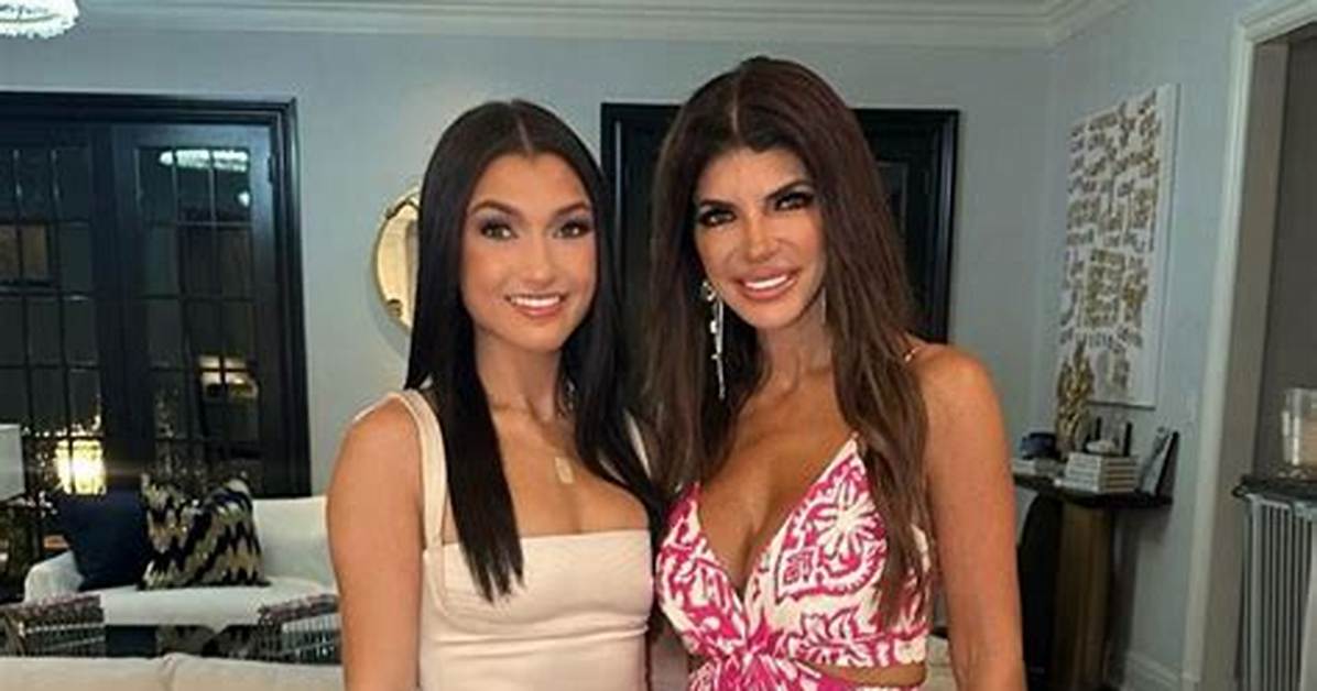 Teresa Giudice’s Daughter Gabriella in Turquoise Prom Dress: Video – Hollywood Life