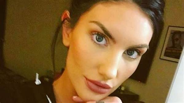 They ‘Attacked Her Pretty Hard’ – Hollywood Life