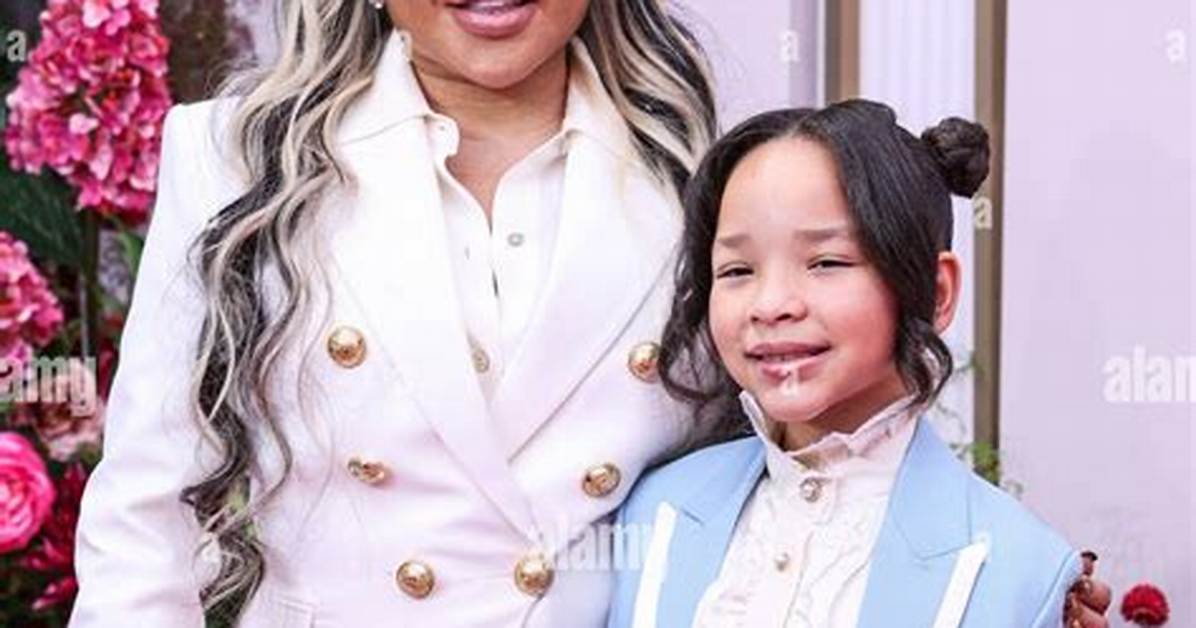 Tiny Harris’ Daughter Heiress, 3, Adorably Sings Backup for Mom: Watch – Hollywood Life