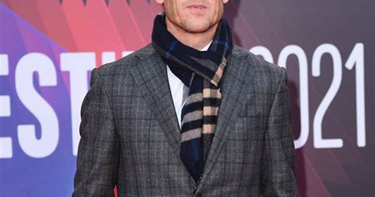 Tobias Menzies: 5 Things to Know About ‘The Crown’s New Prince Philip