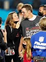 Tom Brady Reveals the Hilarious 1St Thing Gisele Said to Him on the Field After Super Bowl Win