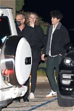 Tom Hanks’ Son Truman Has Dinner with His Dad & Rita Wilson