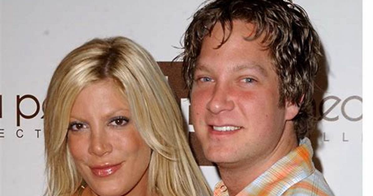 Tori Spelling’s Brother Randy Is ‘Proud of Her’ – Hollywood Life