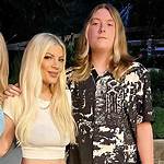 Tori Spelling’s Son ‘Pees’ on Her in Hilarious Video – Hollywood Life
