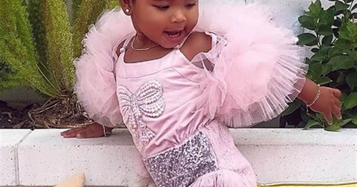 True Thompson, 2, Hosts ‘Tutu’s Pumpkin Patch’ Party with Cousins Chicago, 2 & Psalm, 1 – Watch