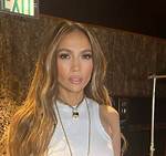 Try Jennifer Lopez’s Go-to Eyeliner for a Halloween Cat Eye Look
