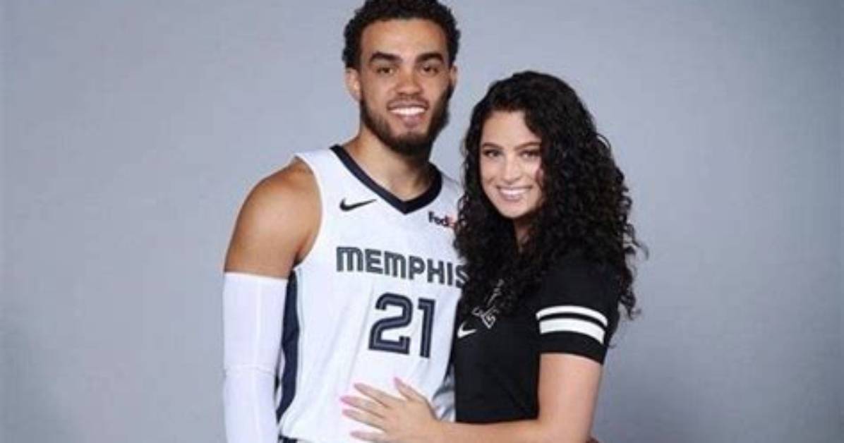 Tyus Jones Wife or Girlfriend Carrie Yeakey? Meet His Parents on Instagram ·