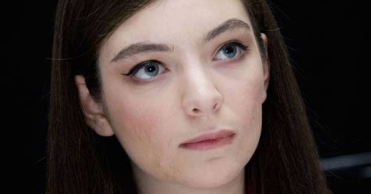 Uncovering Lorde's Sexuality: Examining the Evidence