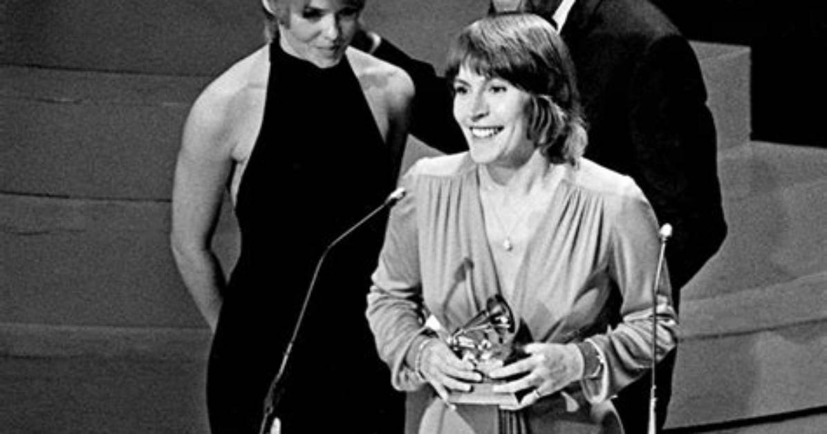 Unveiling the Height of Helen Reddy: a Glimpse into the Life of a Legendary Singer