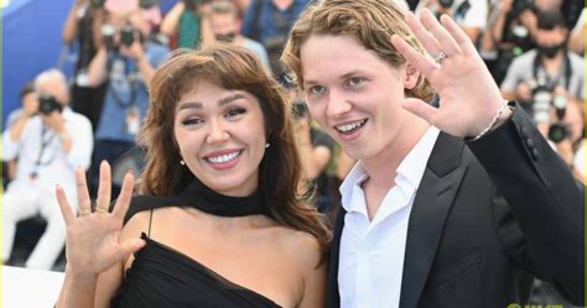 Val Kilmer’s Kids Jack & Mercedes Look Grown up at Cannes — Photos – Hollywood Life
