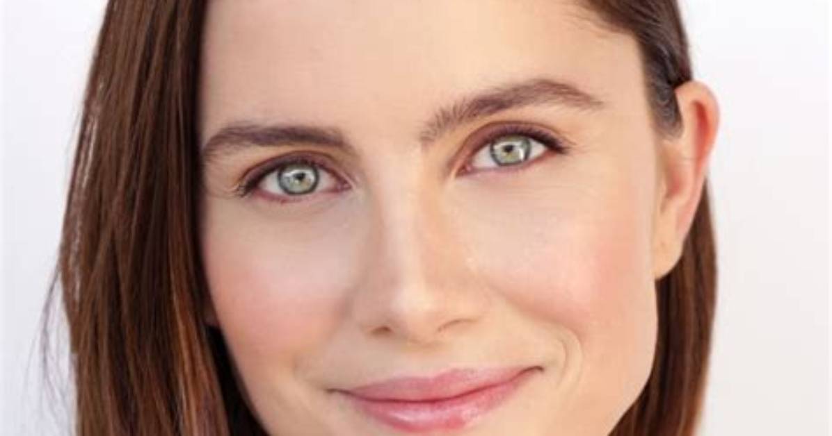 Vic Michaelis Age: How Old Is She? Explore Her Wiki and Family