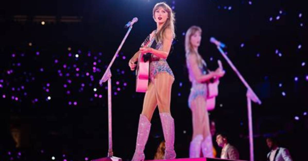Video of Singer at Eras Tour – Hollywood Life