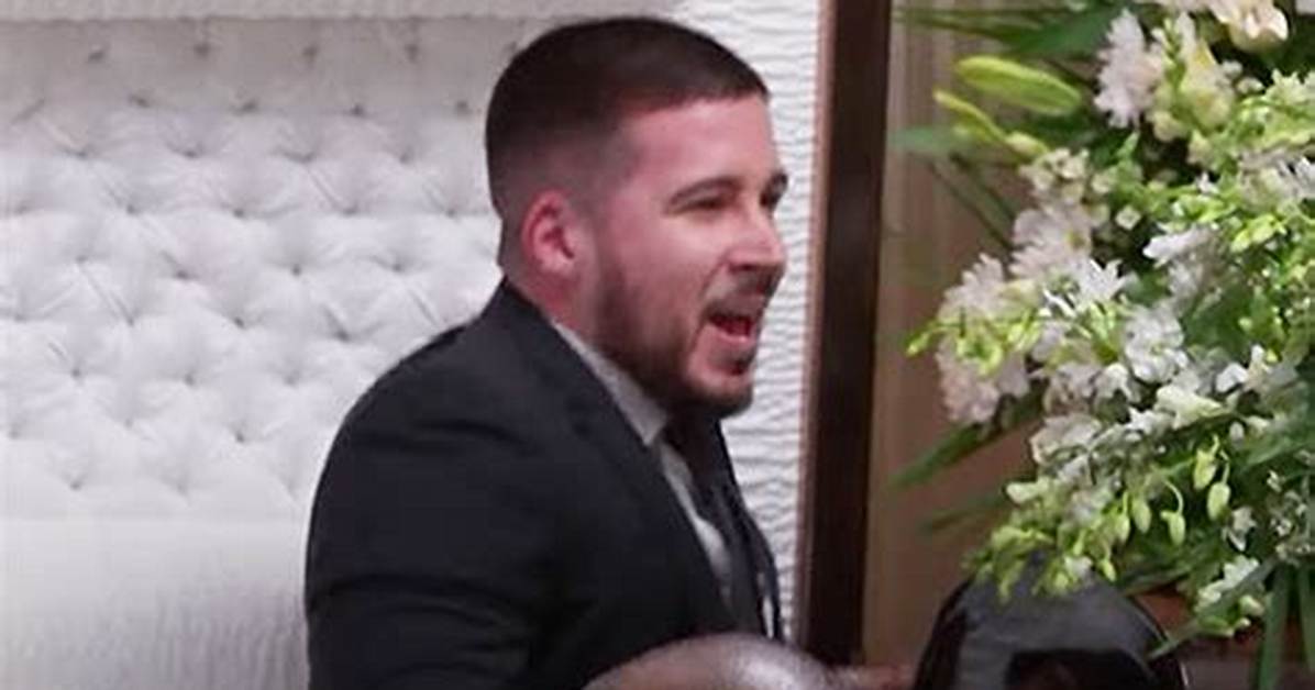 Vinny Jumps out of a Coffin in Wild New Prank Show with Pauly D: Watch ‘Revenge Prank’ Trailer