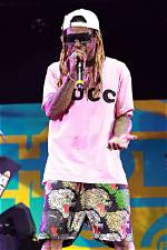 Watch Lil Wayne’s Performance – Hollywood Life