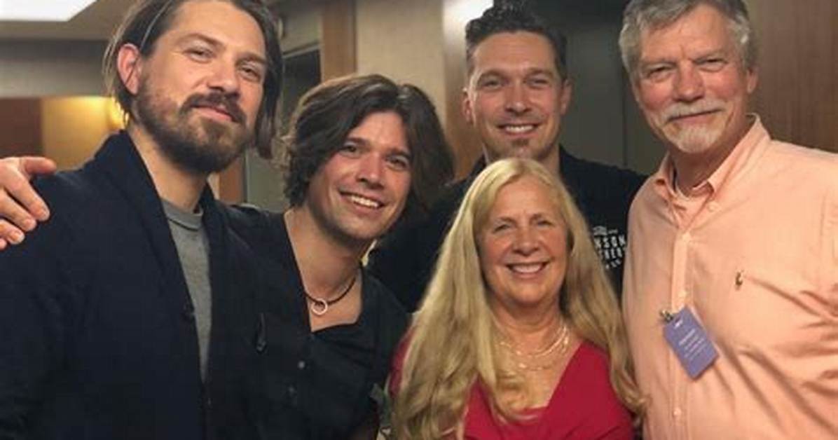 Who Are Hanson Brothers Parents Walker and Diana Hanson? How Rich Are the Brothers Isaac, Taylor, and Zac?