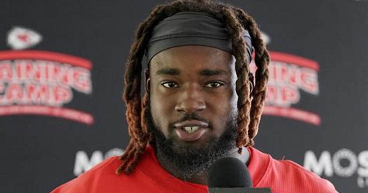 Who Are Ronald Jones’ Parents Ronald Jones Sr. and Jackie Jones?
