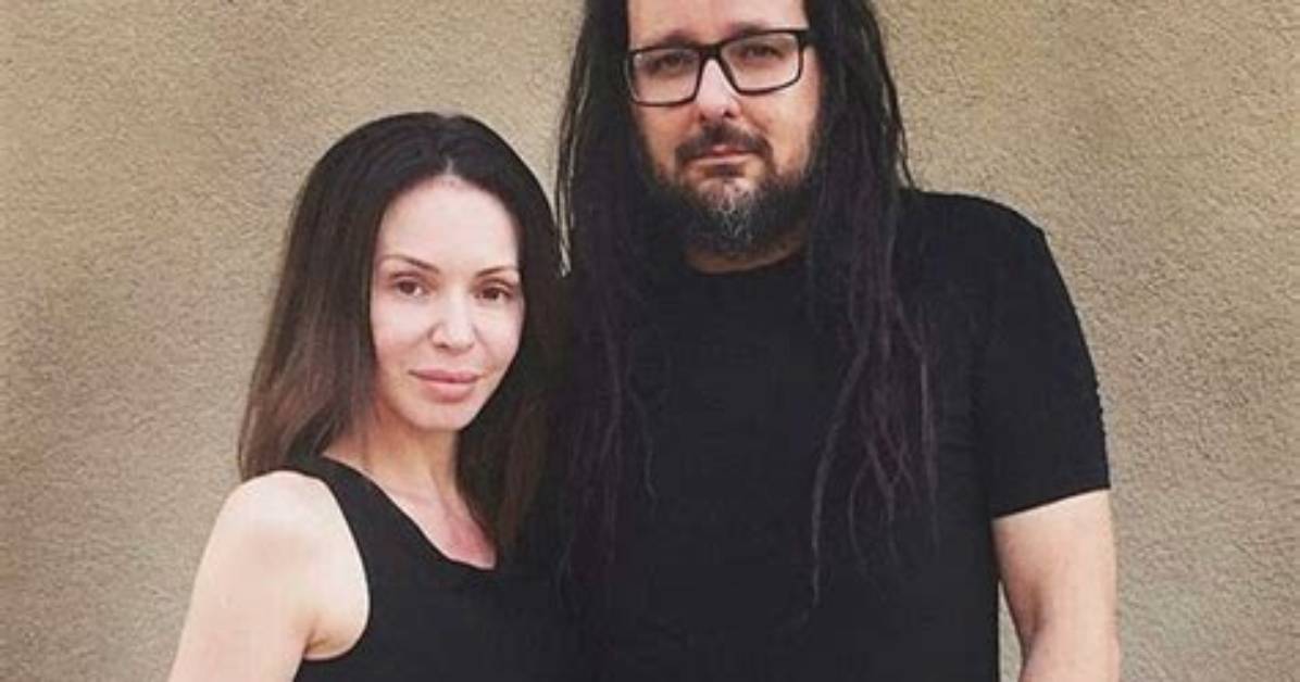 Who Is Deven Davis? 5 Things on the Wife of Korn Singer Jonathan Davis – Hollywood Life