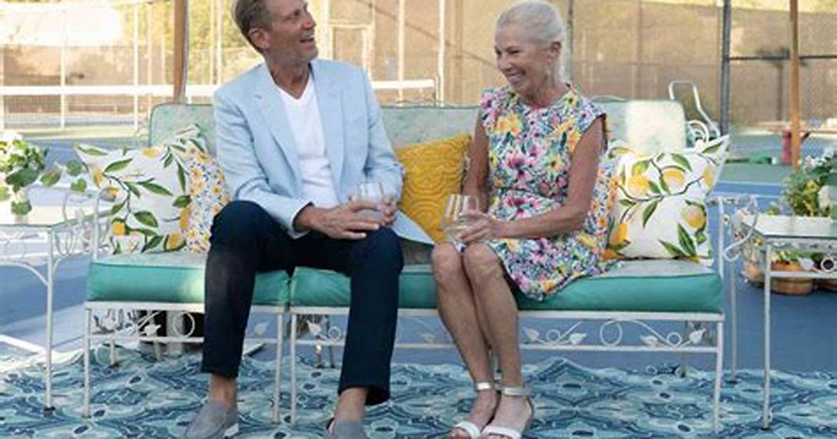 Who Is Ellen Goltzer on ‘The Golden Bachelor’? – Hollywood Life