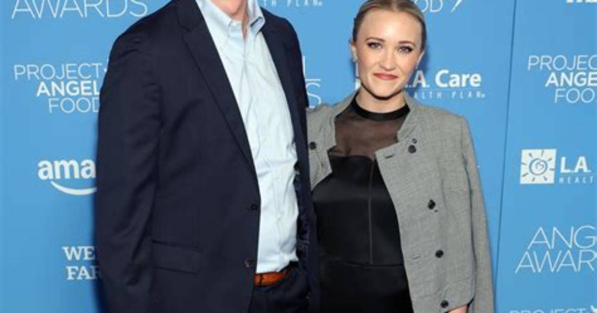 Who Is Emily Osment? Wiki, Age, Husband, Net Worth, Height, Ethnicity