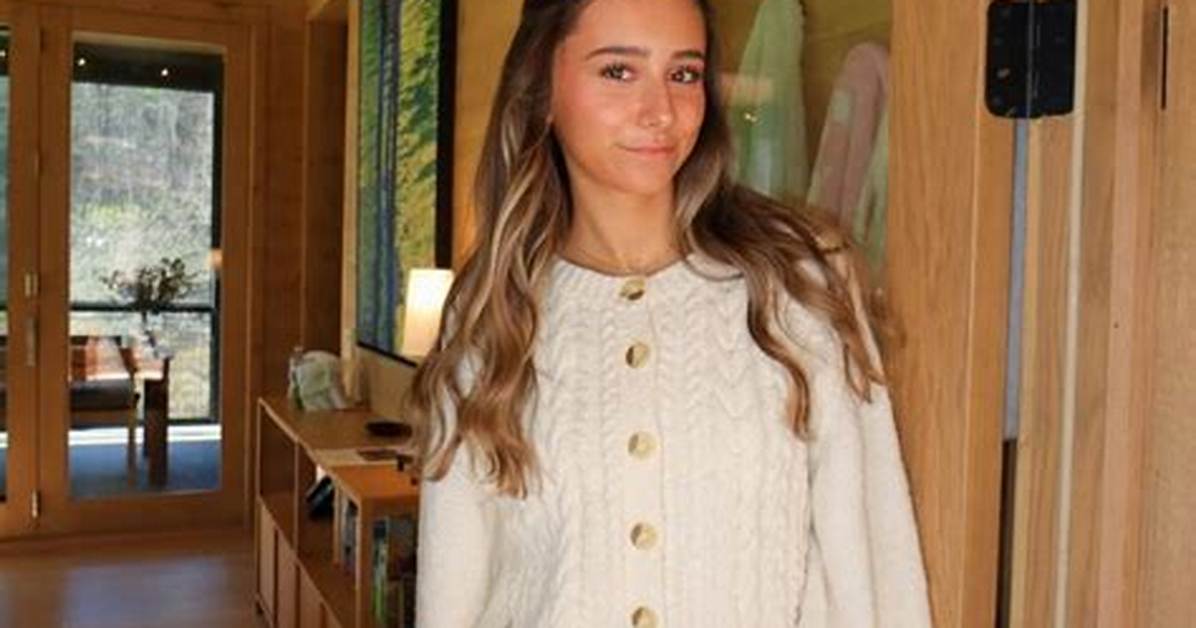 Who Is Emily Paulichi Dating Now ·