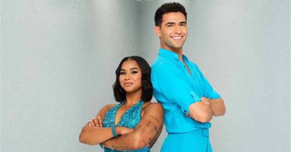 Who Is Ezra Sosa on ‘Dwts’ Season 32? – Hollywood Life