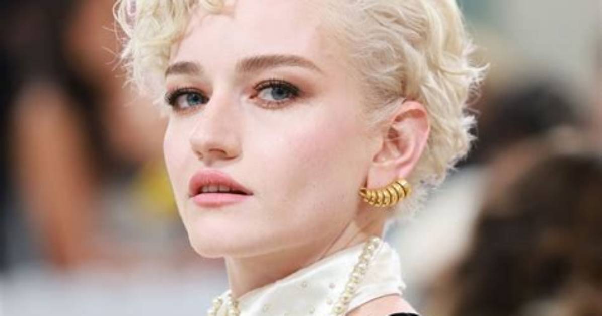 Who Is Julia Garner? About the Actress Chosen to Play Madonna – Hollywood Life