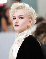 Who Is Julia Garner? About the Actress Chosen to Play Madonna – Hollywood Life