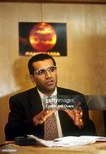 Who Is Martin Bashir? Meet the Reporter Who Interviewed Princess Diana – Hollywood Life