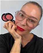 Who Is Melanie Inglessis? Facts on Makeup Artist – Hollywood Life