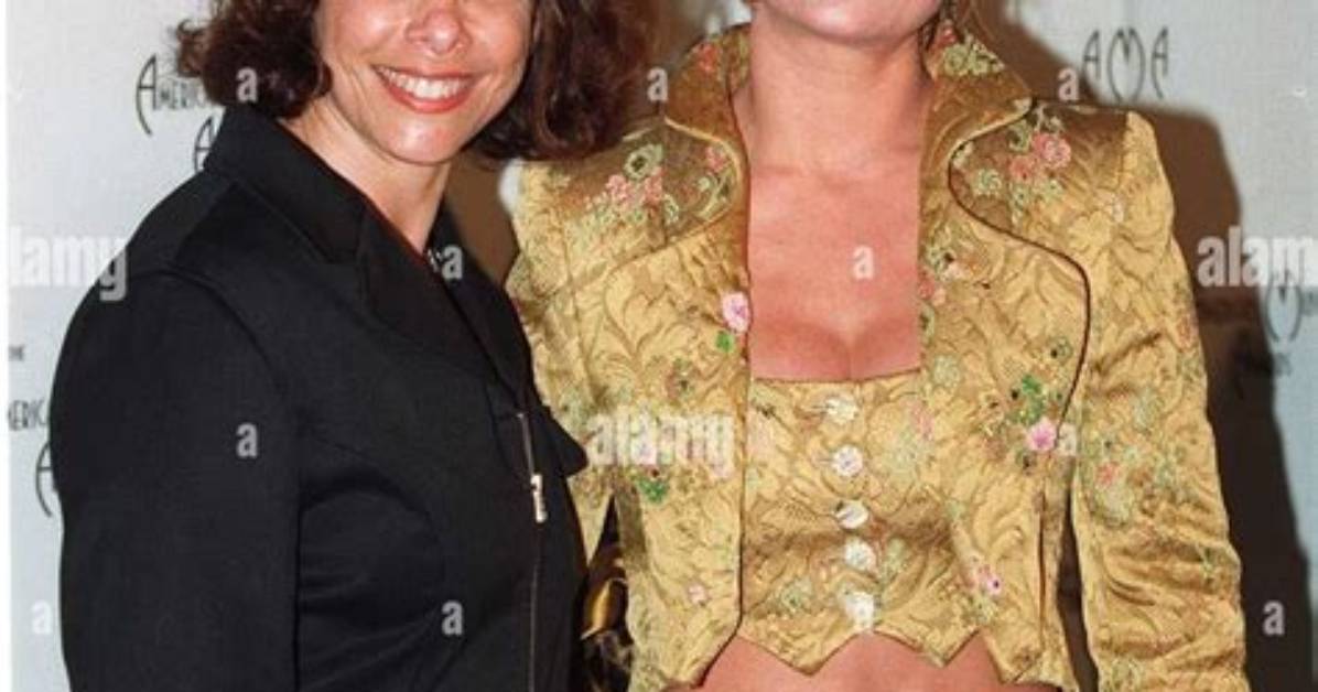 Who Is Paula Abdul Brother? Sister Wendy Abdul