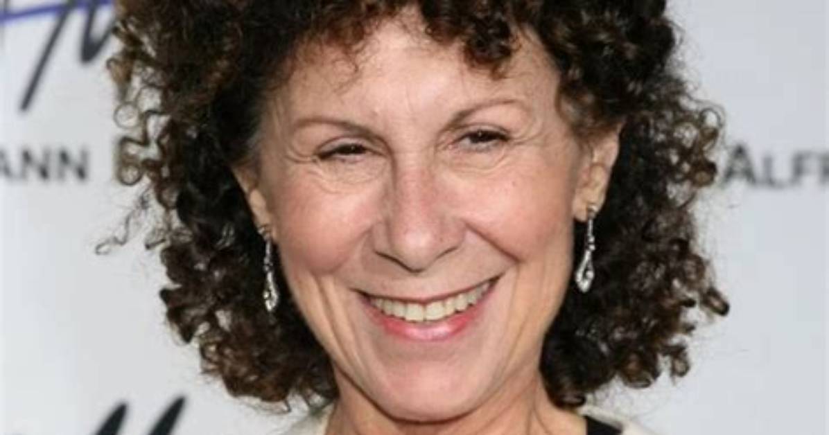 Who Is Rhea Perlman? Wiki, Age, Ethnicity, Wife, Height, Net Worth, Career (Biographygist)