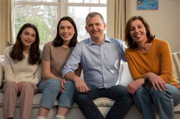 Who Is Sean Casten Wife Sara Casten? Daughter Gwen Casten Autopsy