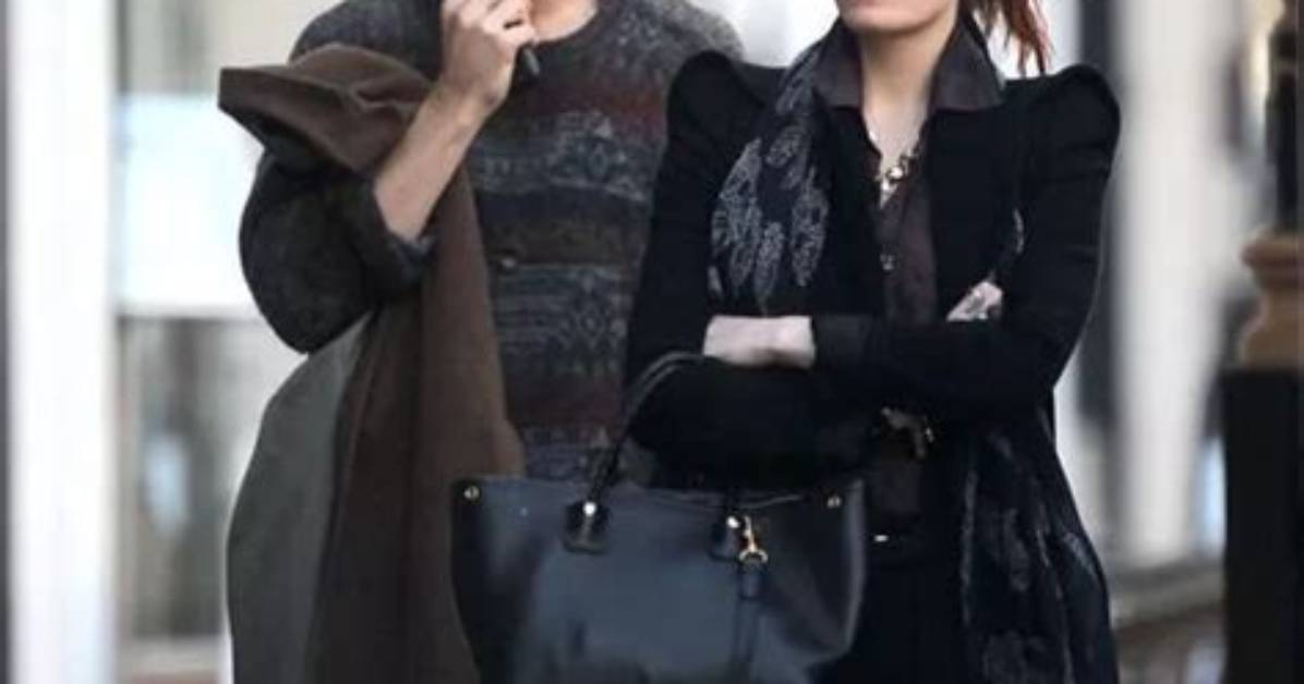 Who's Florence Welch Dating Now? Boyfriend, Relationships and Dating History