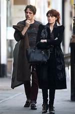 Who's Florence Welch Dating Now? Boyfriend, Relationships and Dating History