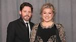 Why Kelly Clarkson’s Ex Brandon Blackstock Owes Her $2.6 Million – Hollywood Life
